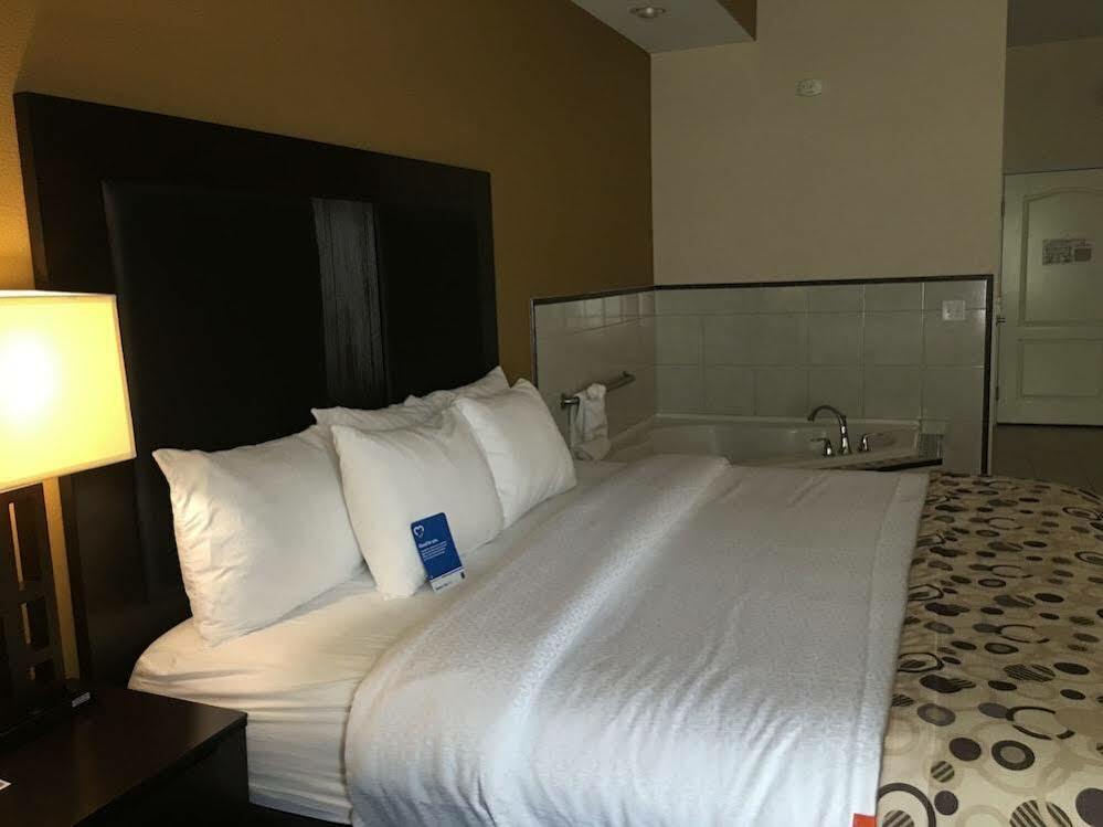 Comfort Inn & Suites לונגוויו מראה חיצוני תמונה